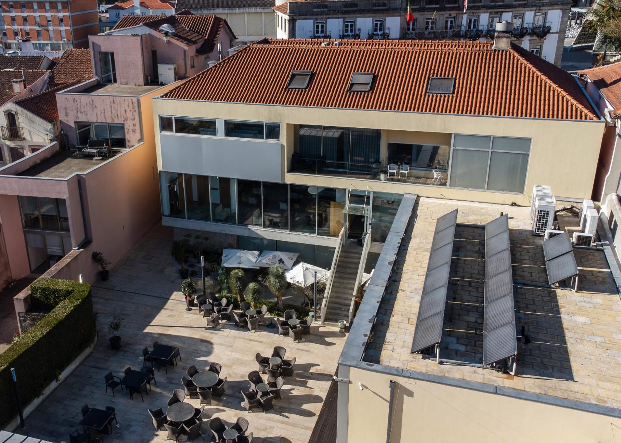 Da Praca Vandrarhem Santa Maria da Feira Exteriör bild